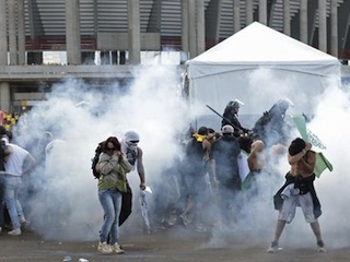 گاز اشک آور