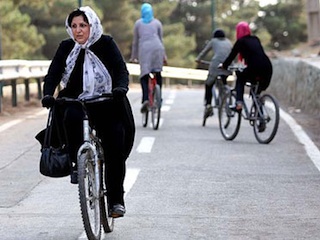 دوچرخه سواری زنان