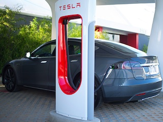 تسلا ماشین برقی 