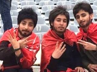 زنان با ریش در استادیوم