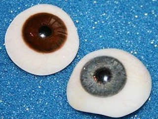 چشم مصنوعی