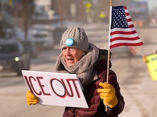 آیس بیرون آیس بیرون