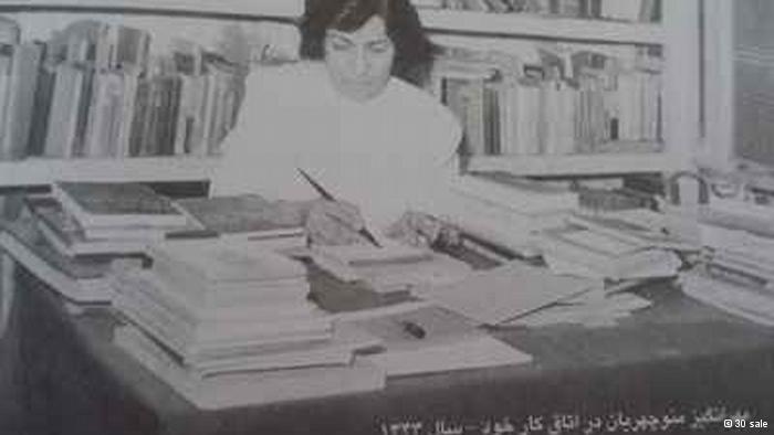 اولین سناتور زن